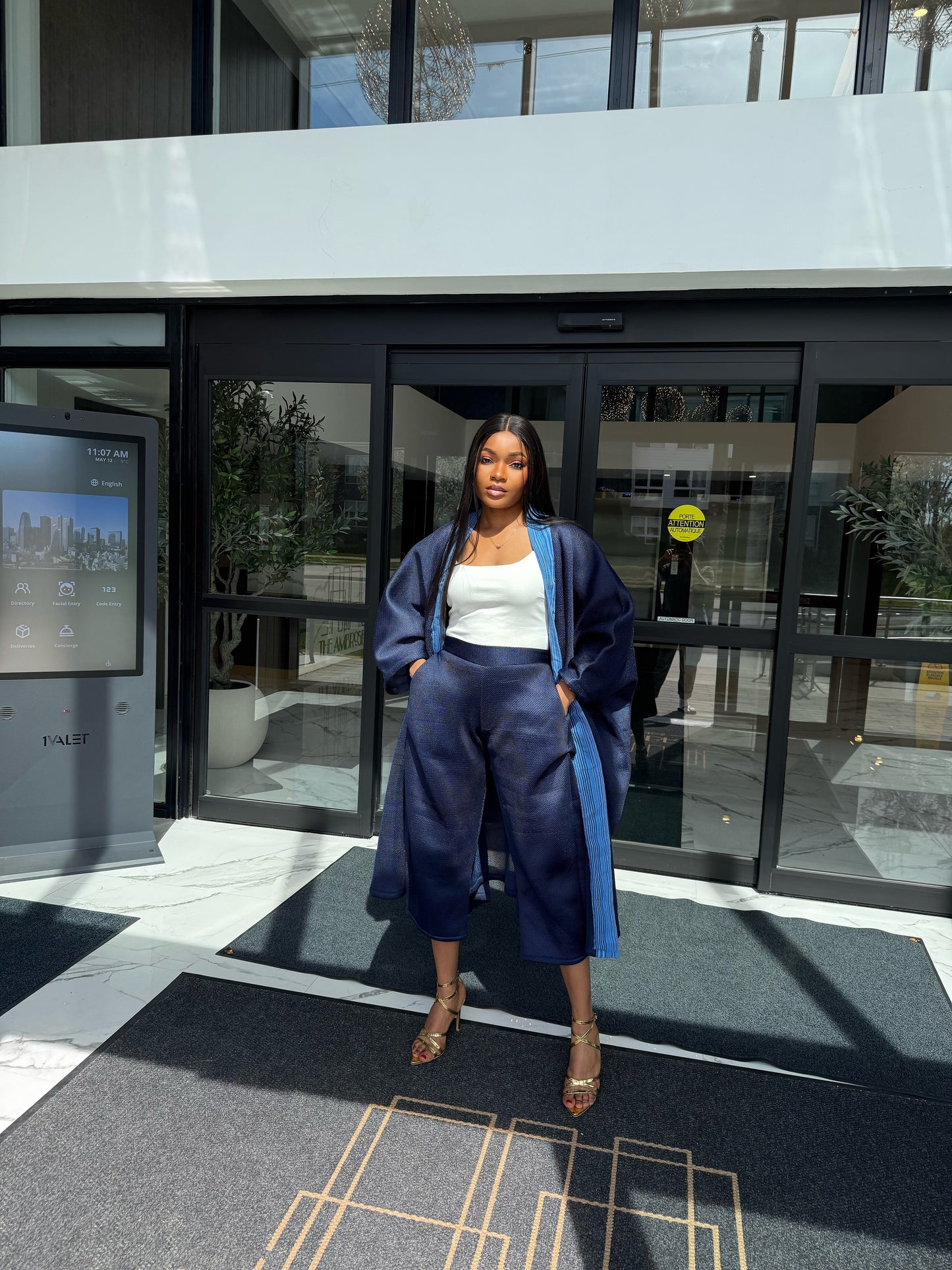 Mocha Drape Set (Blue)